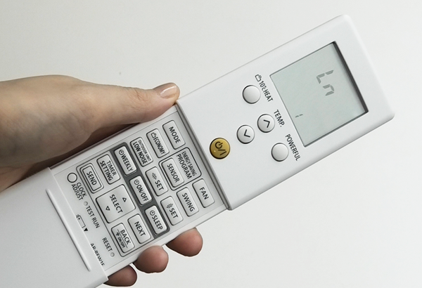 【Τηλεχειριστήριο, τύπος 1】 Στην οθόνη του τηλεχειριστηρίου θα εμφανιστεί η ένδειξη [Ln].