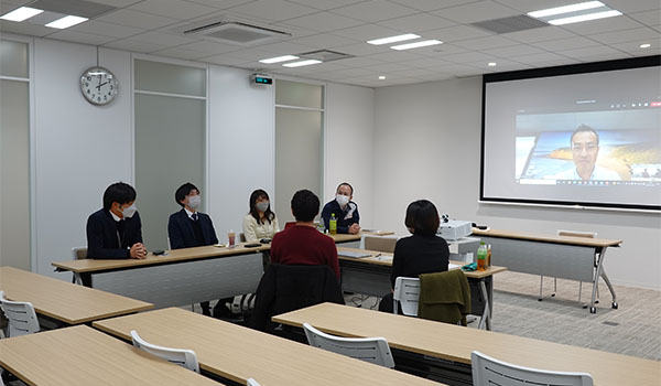 大学生向け職業観意見交換会の様子